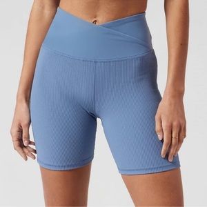 Athleta Elation Crossover Shorts - 7”, Ribbed, Size S, Pale Blue